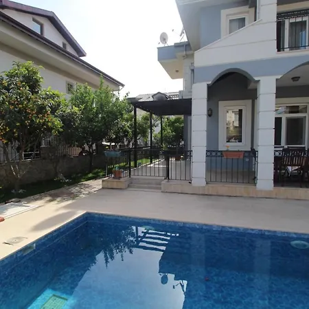 Villa Beren Apartamento *